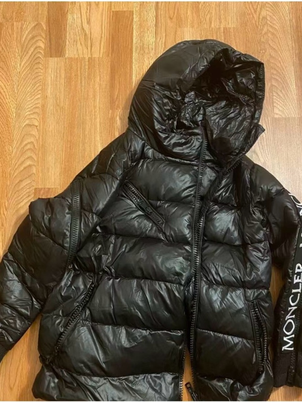MonclerGlossy Navy Black Logo-Trim Puffer Jacket for men and women - Picture 5 of 6